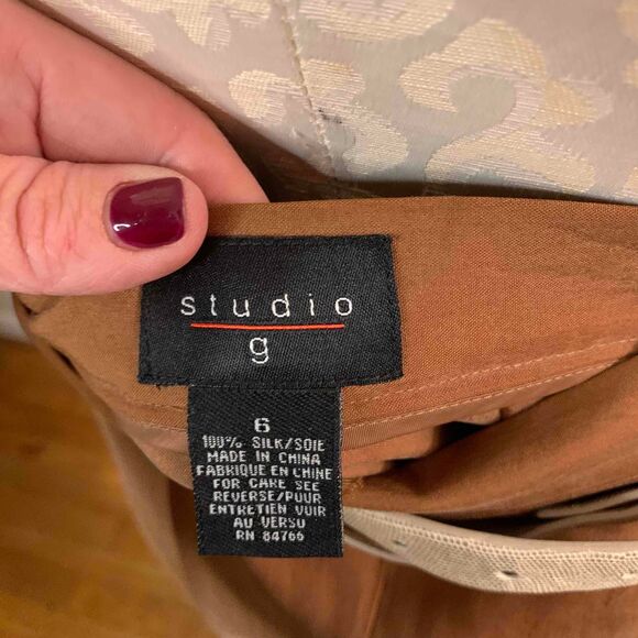 Studio G Camel Rust Colored 100% Silk Pleated Trousers Size 6 Holiday - Picture 6 of 7